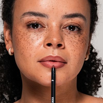 Waterproof Stay Lip Liner Chérie